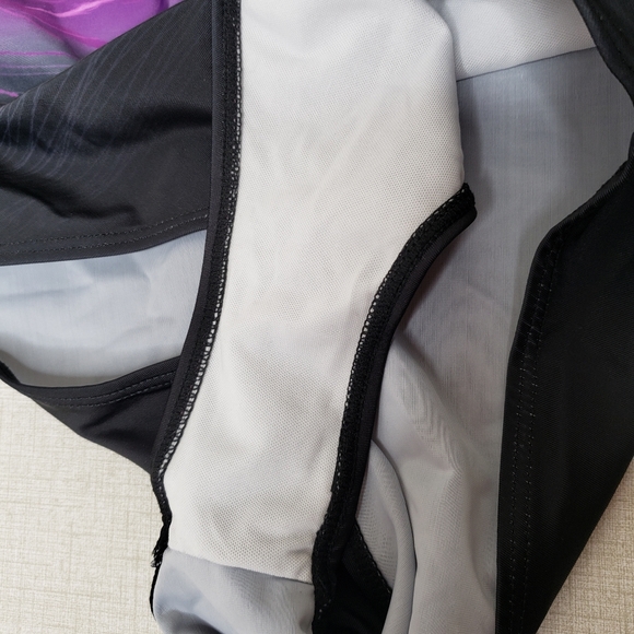 Upopby Swimsuit One Piece Purple Gradient Crisscross Back Size Small NWT - Picture 12 of 13